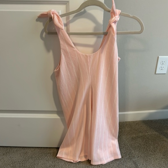 McCall pink & white pinstripe lovers & friends sundress size medium -adjustable - Picture 3 of 8